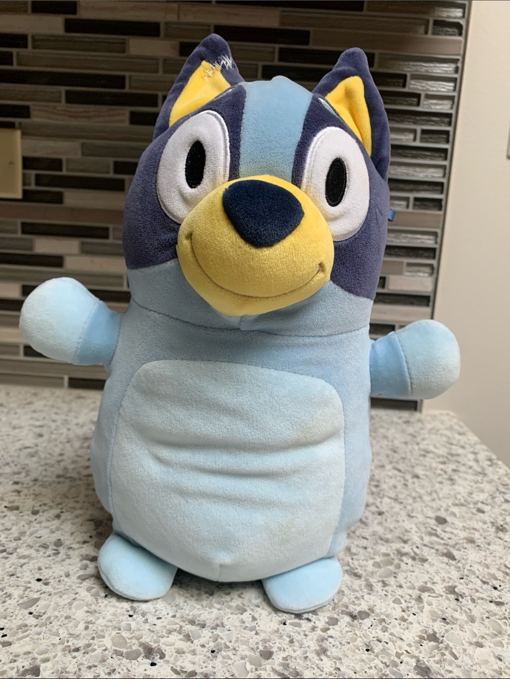 Collectables Disney Blue, Navy & Yellow Plush Character Toy. Pre-owned. Size:12”